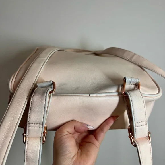 Walt Disneys pin backpack loungefly light pink - Picture 3 of 7